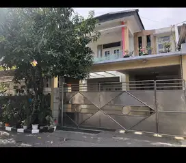 Rumah hook istimewa murah di Babatan Pratama Wiyung Surabaya