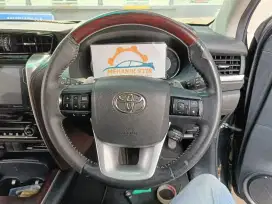 Retrim kulit stir mobil yg terkelupas