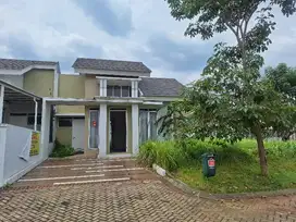 Dijual Rumah Premium posisi di hoek di Citra indah