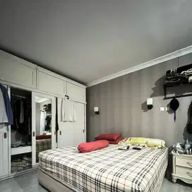 dijual rumah cantik siap huni semi furniture di kota wisata cibubur