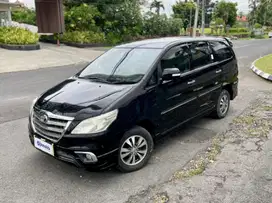 TOYOTA KIJANG INNOVA 2.0 V LUXURY BENSIN MATIC 2015