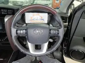 Retrim kulit stir mobil yg terkelupas