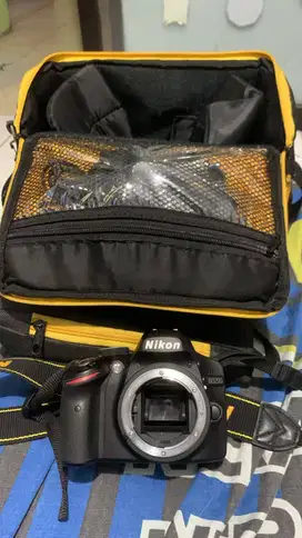 Jual CEPAT kamera Nikon D3200 LENGKAP (dapat 2 lensa sekaligus memory)