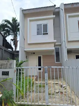 Rumah Murah 2 Lantai di Goldland Karawaci Palem Semi