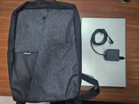 Asus Vivobook I3