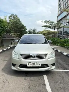Toyota Grand Innova E 2013