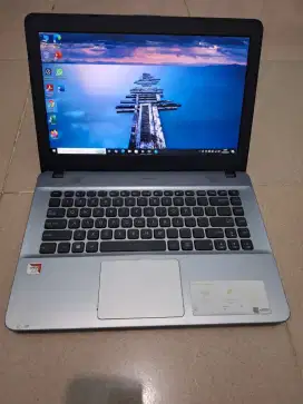 Bismillah dijual laptop Asus AMD A9