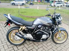 Moge Honda CB400 Hyper VTEC lll