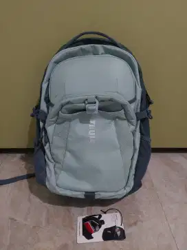 Preloved Thule Backpack Narrator 28L