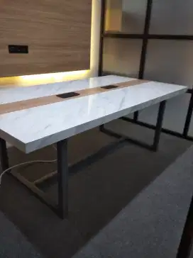Meja Meeting - Meja Staff - Partisi - Perlengkapan Kantor