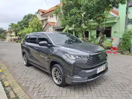 TOYOTA INNOVA REBORN ZENIX V 2.0 AT 2022