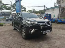 SUPER SALE! DP Rendah  18JT Toyota Fortuner 2.4 4x2 VRZ Solar-AT 2016