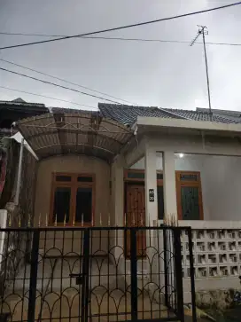 Di kontrakan rumah asri nyaman di griya katulampa