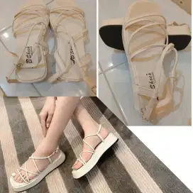 Sandal tali wanita