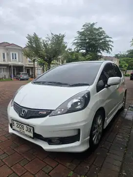 Honda Jazz RS Automatic 2013