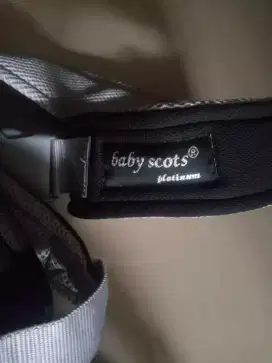 BABY Hanger Baby Scots Platinum..like new