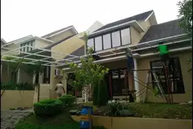 Rumah Posisi Hook One Gate Sistem di Pandanaran Hills Semarang