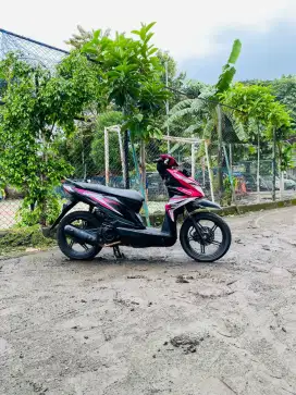 Honda Beat 110cc Magenta Pgm Fi Tahun 2017