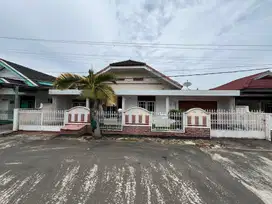DIJUAL RUMAH LUAS BUKIT SEJAHTERA POLIGON PALEMBANG – Siap Huni
