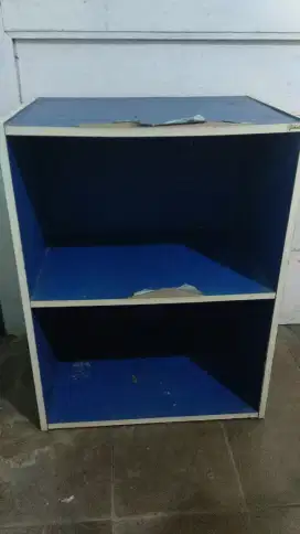 Dijual lemari rak kayu