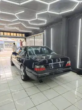 Dijual Cepat : Mercedes Benz 300 E Manual 1991