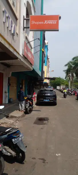 di sewakan ruko mutiara taman palem