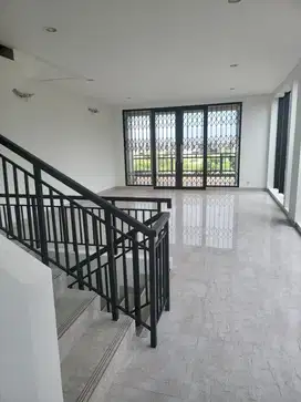 Disewakan Ruko Baru Jarang Ada Mainroad Podomoro Park Buah Batu Bndung