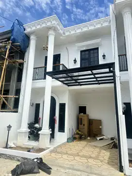 RUMAH DESIGN EROPA 2 LANTAI LOKASI STRATEGIS