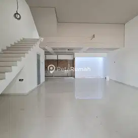 DiJual Villa cakep Di Komplek Sentosa Park