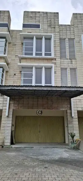 Dijual Ruko 3 lantai di Emerald Boulevard Harapan Indah Kota Bekasi