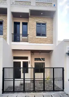 Rumah Baru di BCS Kelapa Gading Hanya 2M-an! Buruan!