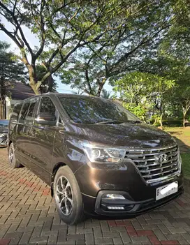 Hyundai H1 Type Tertinggi Murah aja Jual Cepat Depok Jakarta