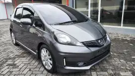 Dijual Honda Jazz RS AT 2013 terawattt