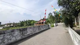 DEKAT PINTU TOL TRIHANGGO: Tanah Jl Kabupaten, SHM Jogja