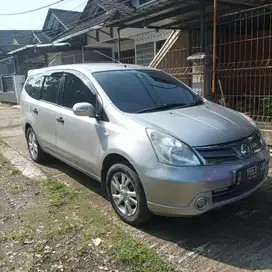 Livina matic cash/TT/kredit DP 9 juta