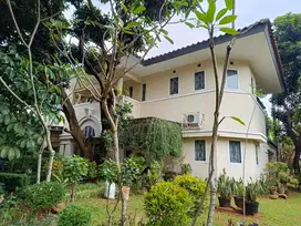 Rumah Taman Giri Loka, jalan lebar, tenang, Bsd