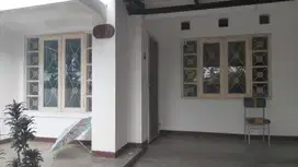 Disewakan Rumah Nyaman Di Graha Raya Tangerang