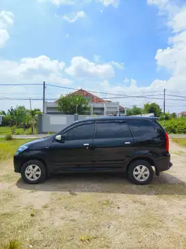 Toyota Avanza 2010 Bensin