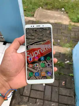 XIAOMI REDMI 5 PLUS RAM 4GB/64GB