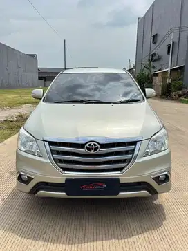 Toyota  Kijang Innova 2.0 V 2014 Automatic ( Silver Metalik )