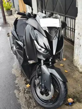 Yamaha xmax 250