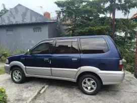 Toyota Kijang crysta
