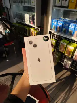 NEW!! IPHONE 13 8/128