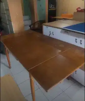 Dijual Meja Makan (Kayu)