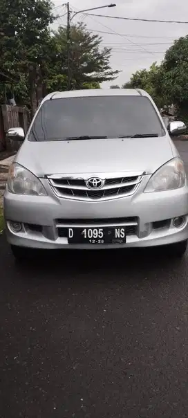 Toyota Avanza 2010 Bensin