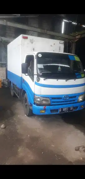 Toyota Dyna 2012 Diesel