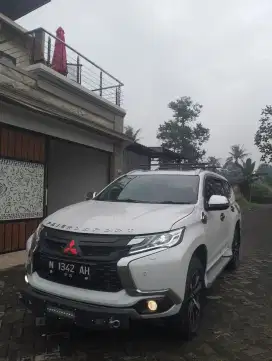 Pajero Dakar 4x2 Diesel Istimewa