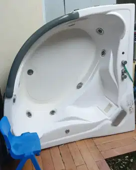 Jual bathtub layak pakai