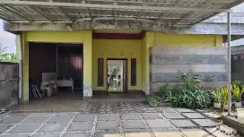 Rumah 5 are depan SDN 1 Dasan Baru