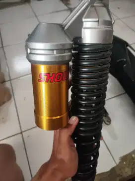 Shock Belakang SHOWA Ori Copotan ADV 160